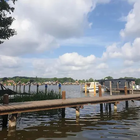 Am Mirower See, Mirow, Cleaning Included Apartament